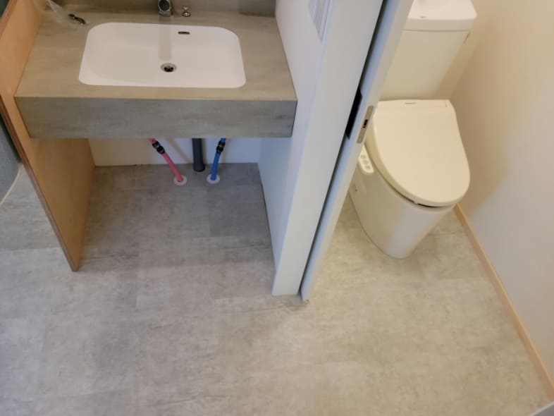 SPC床材トイレ施工事例